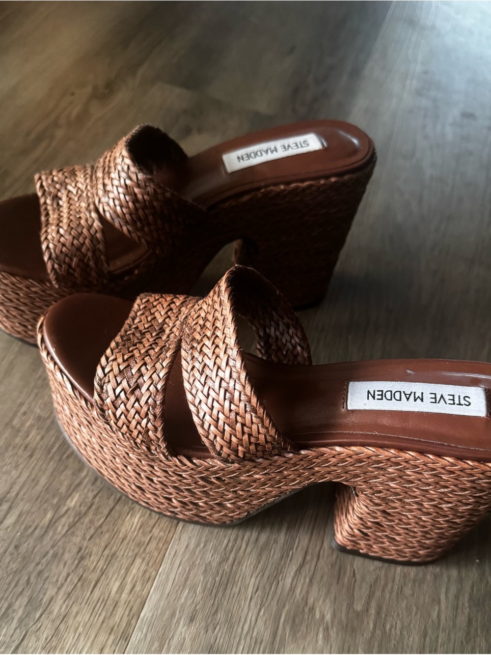 Steve Madden Woven Tan Platform Mules - Picture 2 of 5